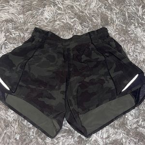 green camo size 2 low rise 4 inch inseam hotty hot short